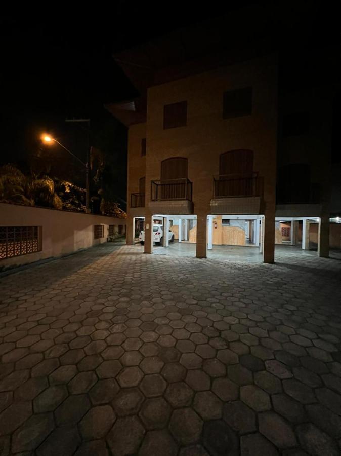Condominio - Praia Grande - Ubatuba/Sp Eksteriør billede